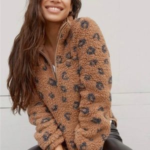 Abercrombie quarter zip leopard Sherpa fleece